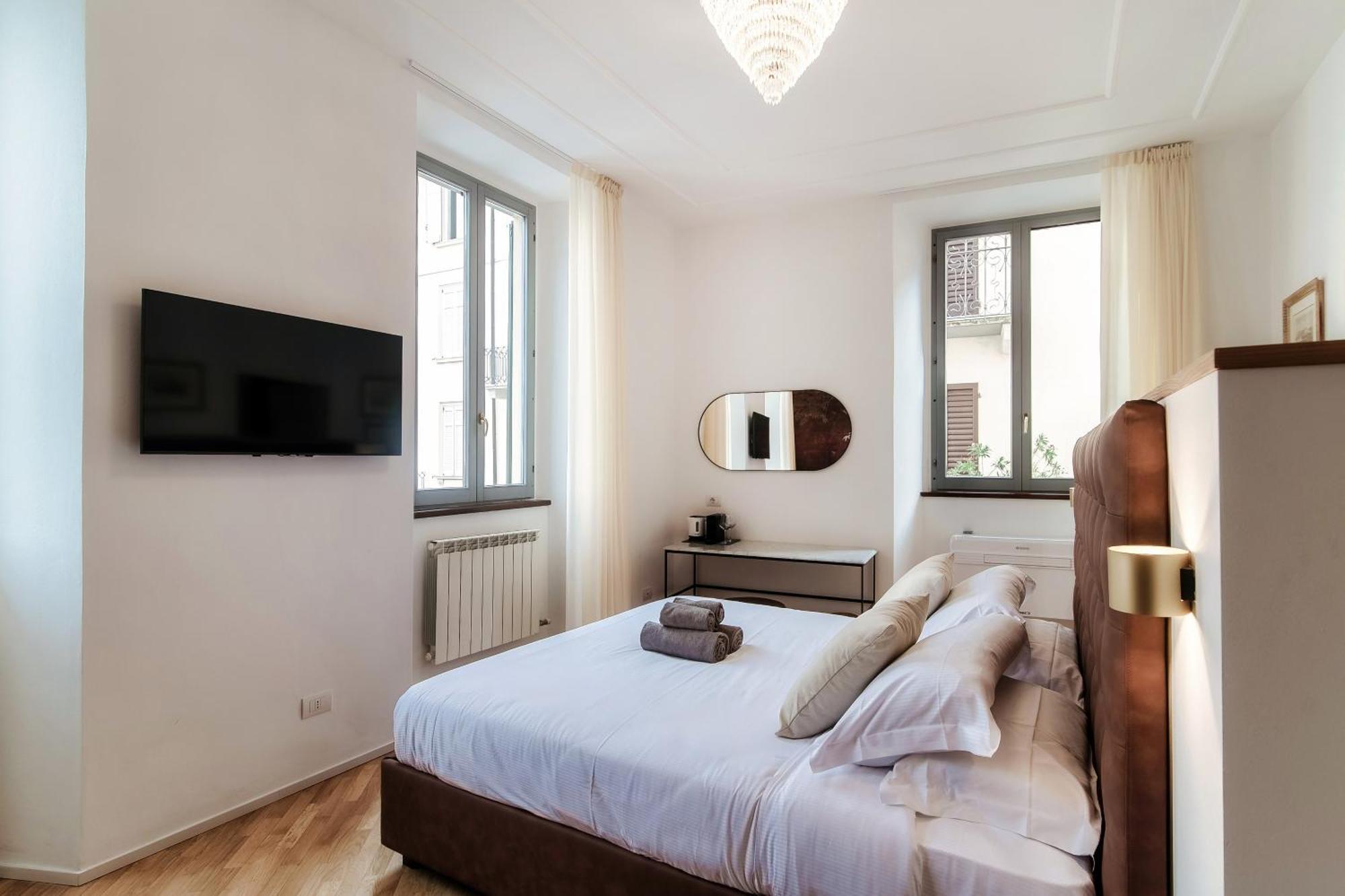 Guesthouse Lake'S Vibes - The House Of Travelers Como Bagian luar foto