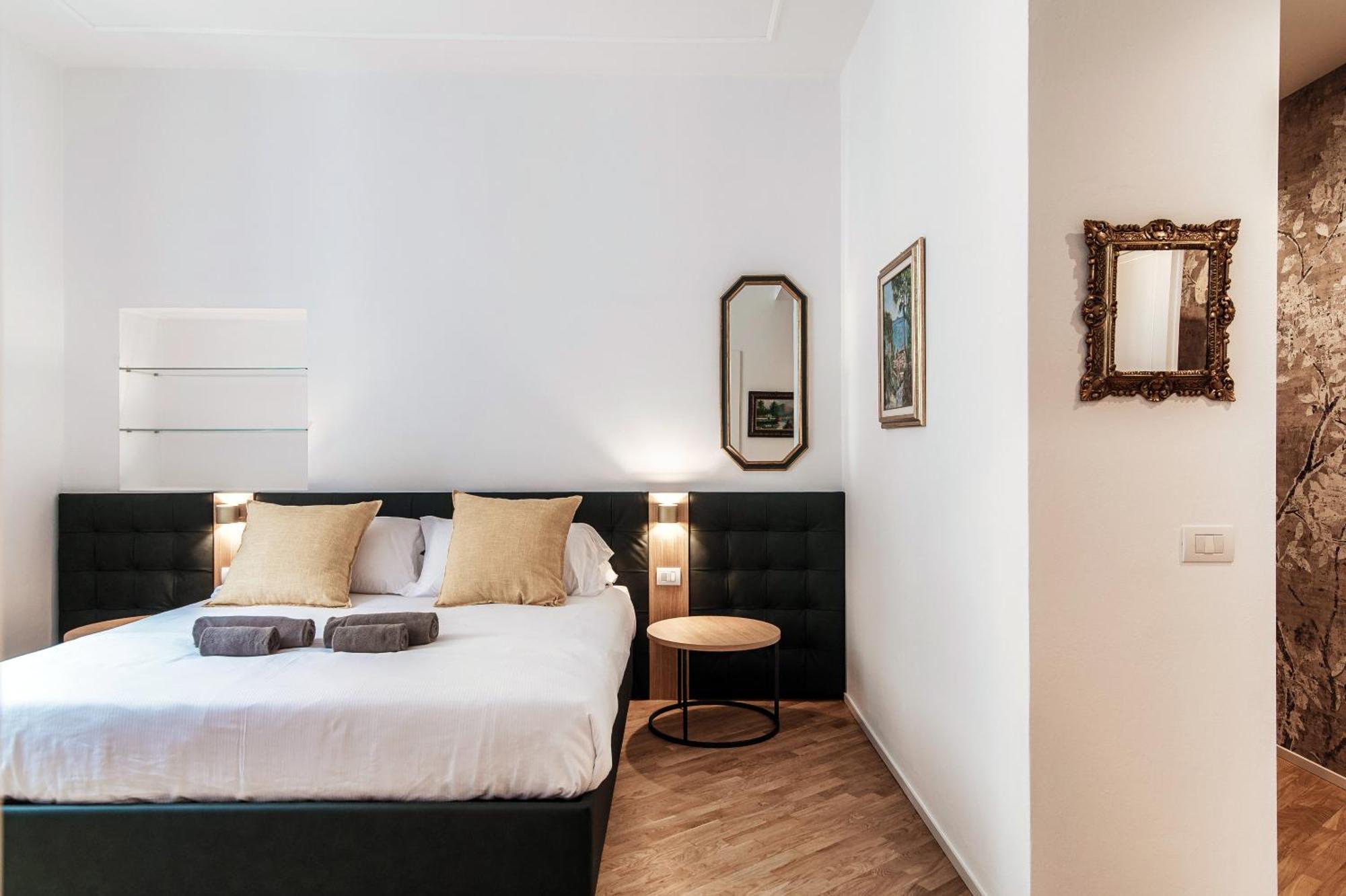 Guesthouse Lake'S Vibes - The House Of Travelers Como Bagian luar foto