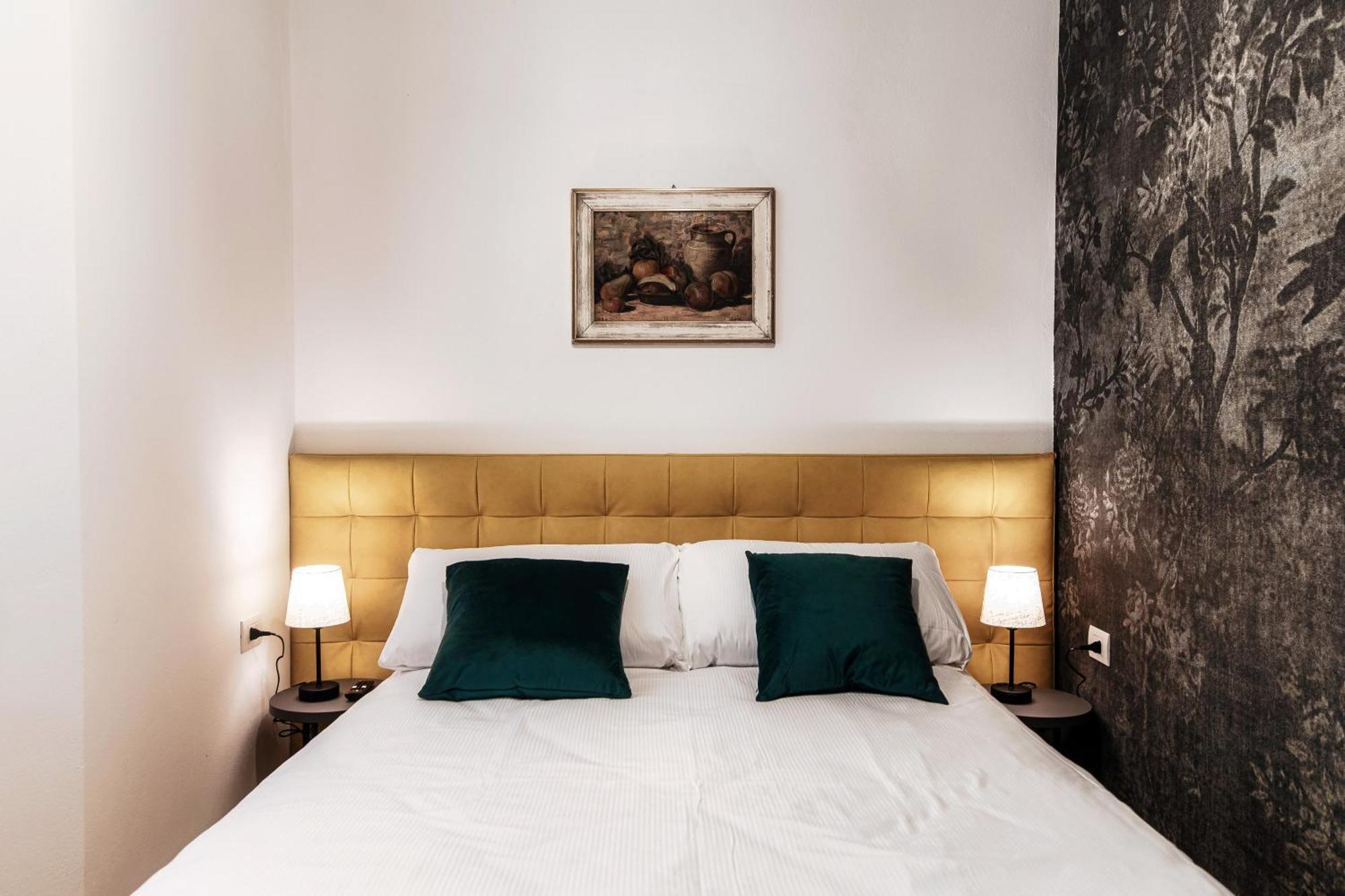 Guesthouse Lake'S Vibes - The House Of Travelers Como Bagian luar foto